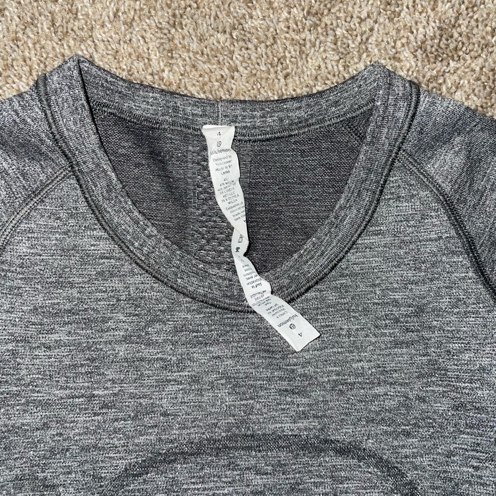 Lululemon Tee - Picture 2 of 4
